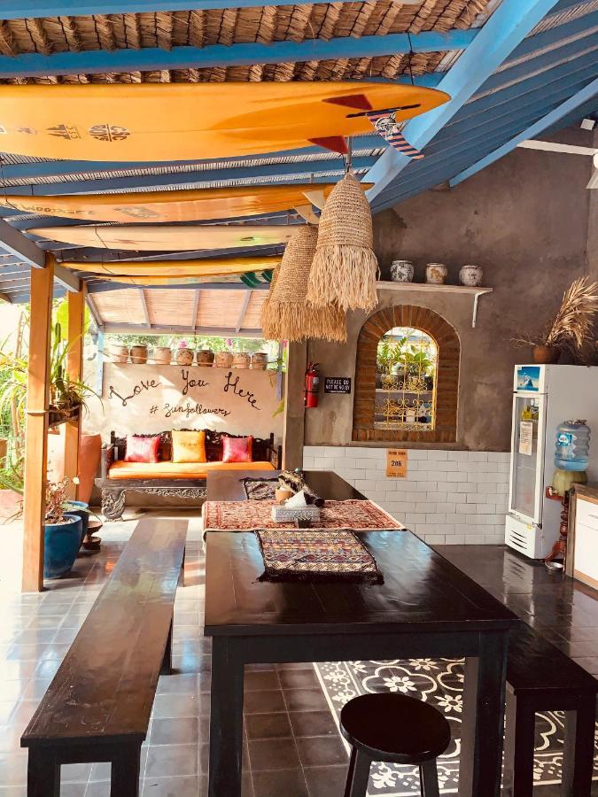 Sunflower Stay And Surf Canggu Eksteriør billede