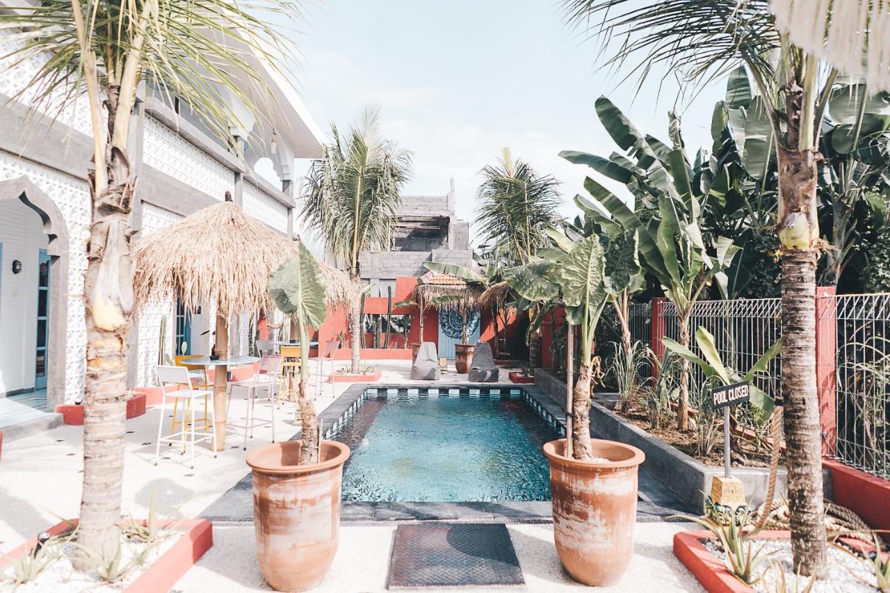 Sunflower Stay And Surf Canggu Eksteriør billede